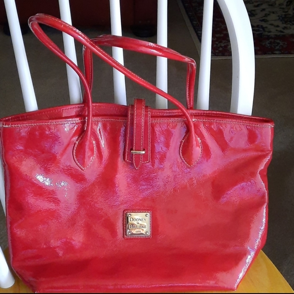 Dooney & Bourke Bag